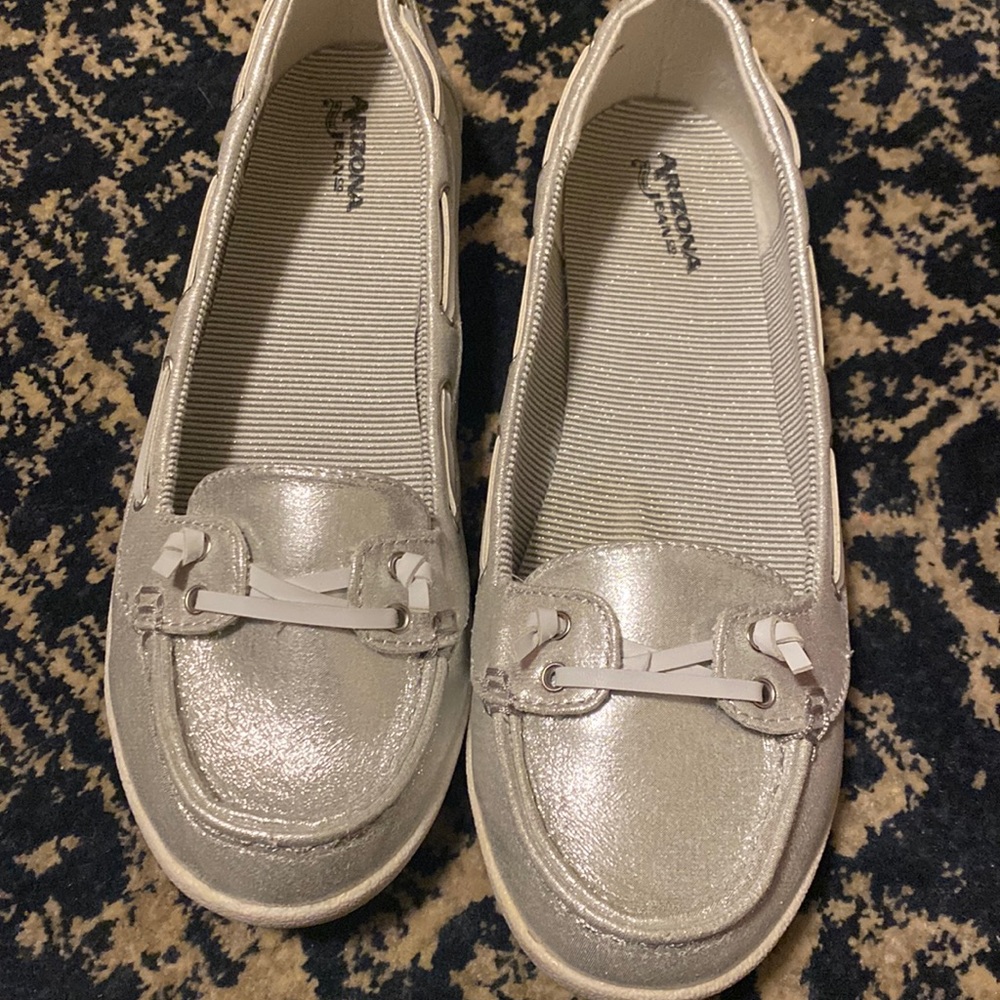 Womens shoes size 10